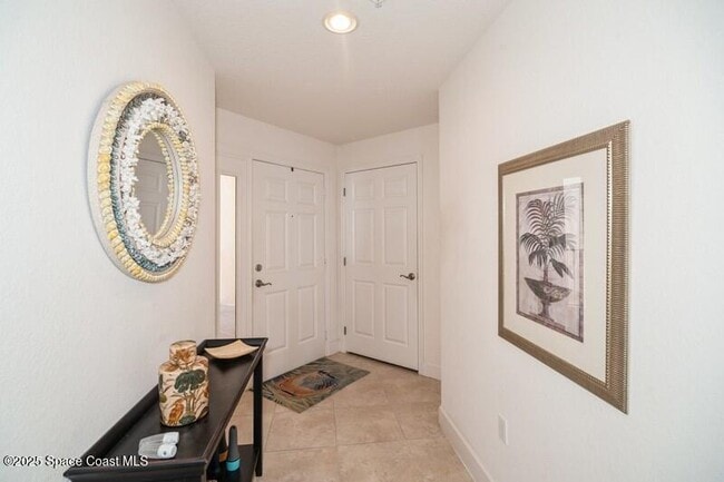 Building Photo - 807 Mystic Dr