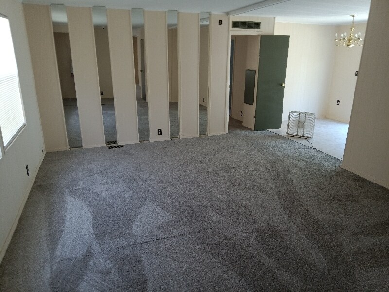 Building Photo - 4091 Palm Ln