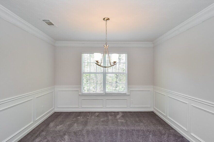 Building Photo - 512 Tori Ct