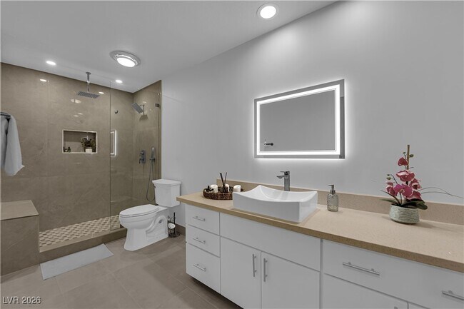 Building Photo - 2513 Wimbledon Dr