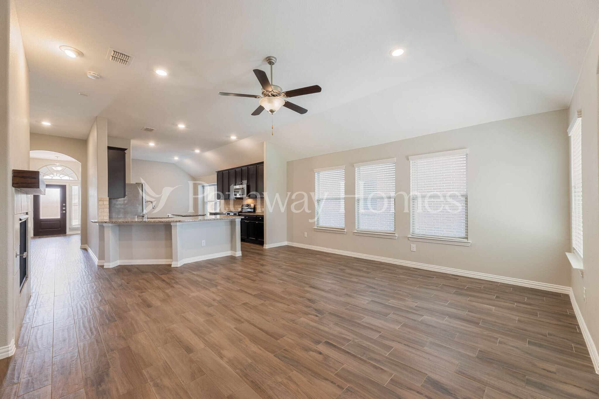 Building Photo - 1608 Adams Dr