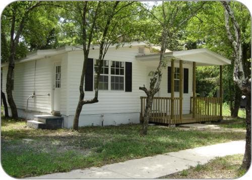 Primary Photo - 1138 E 19th St