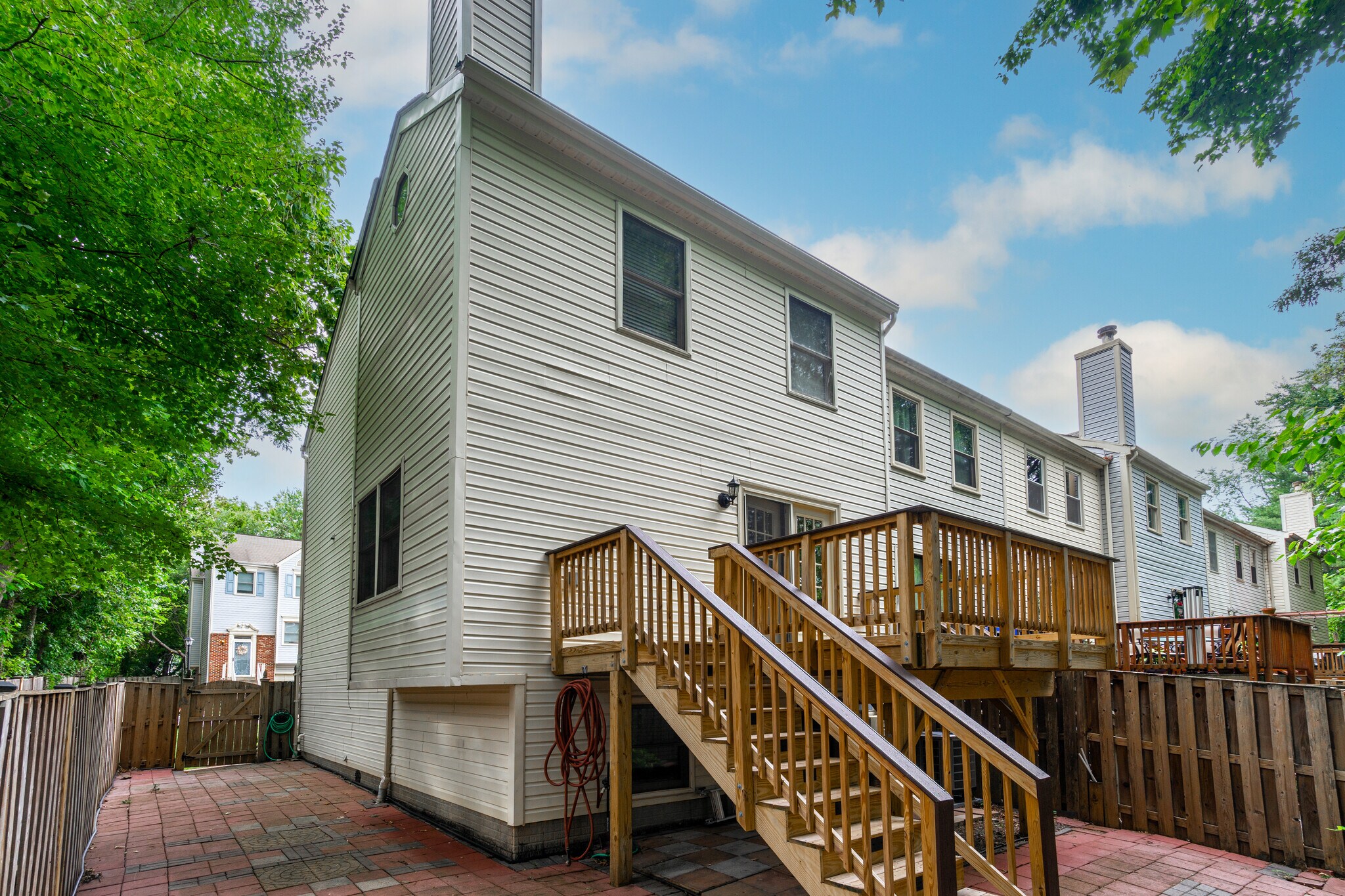 Building Photo - 3700 Roxbury Ln