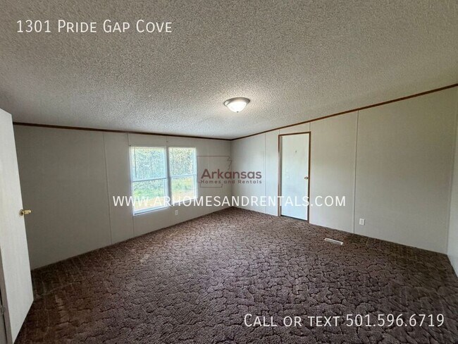 Building Photo - 1301 Pride Gap Cove