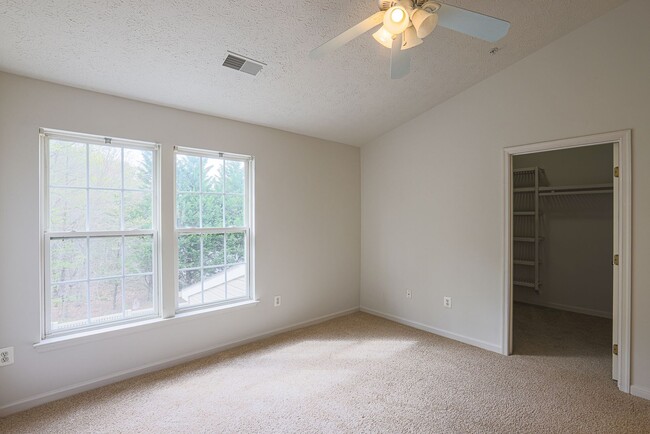 Building Photo - 4907 Bristle Cone Cir