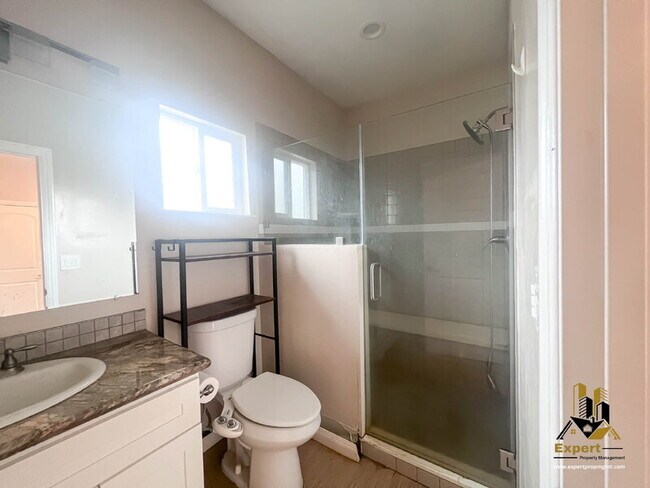 Building Photo - 3107 San Carlos Wy