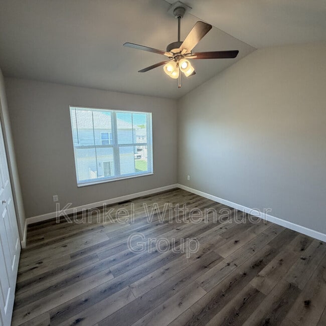 Building Photo - 328 Coral Sea Way