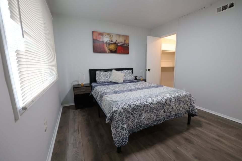 Building Photo - 2912 Kings Chapel Rd