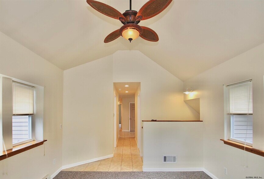 Building Photo - 7988 Mariaville Rd