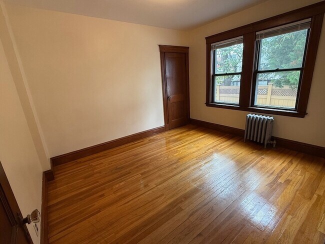 Building Photo - 63 Park St