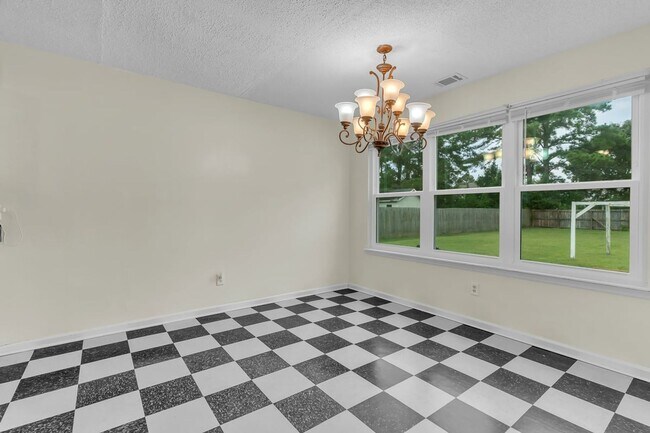Building Photo - 295 Riggs Rd