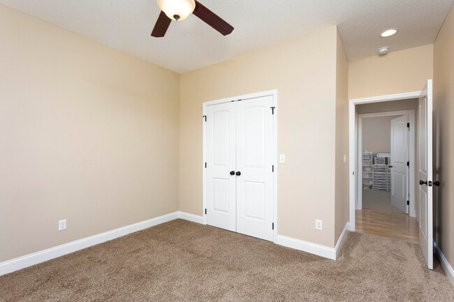 Building Photo - 275 Hazelwood Rd