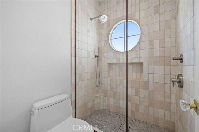 Building Photo - 55 Via Sonrisa