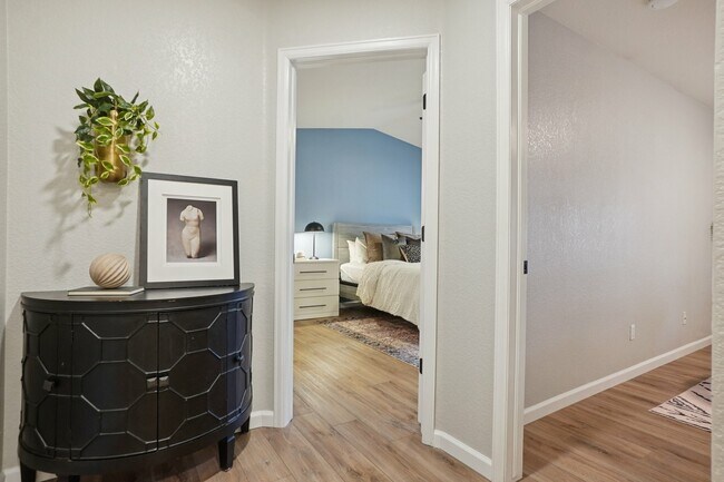 Building Photo - 4271 S Blackhawk Cir