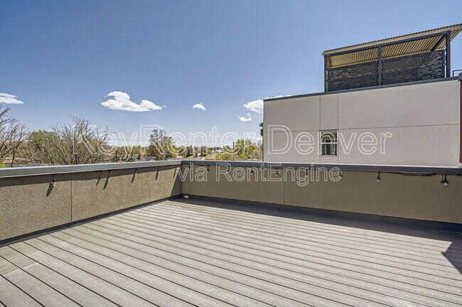 Building Photo - 3044 Wilson Ct