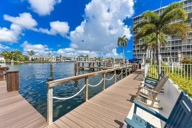 Building Photo - 3300 S Ocean Blvd