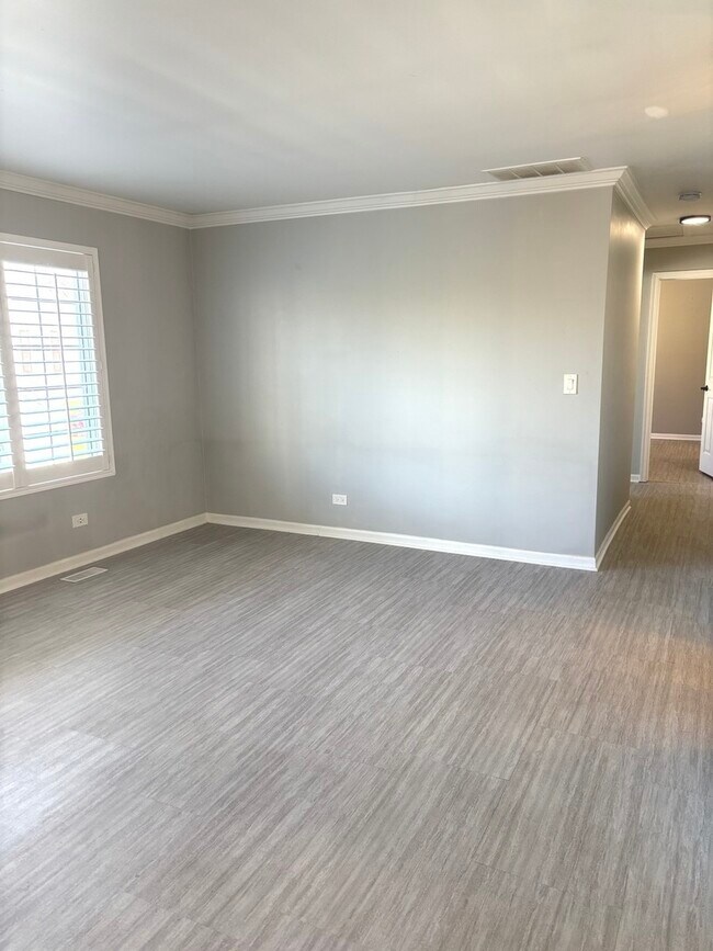 Building Photo - 268 Windsor Ct