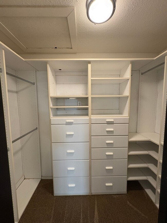 Building Photo - NW Visalia Home coming soon!