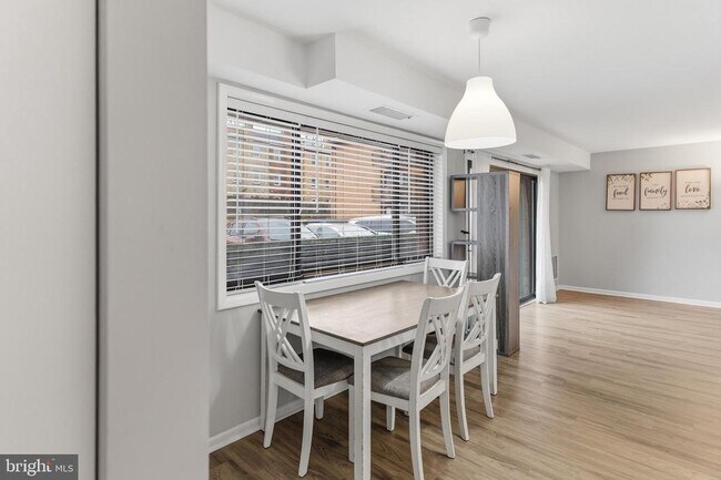 Building Photo - 4371 Cherry Hill Rd