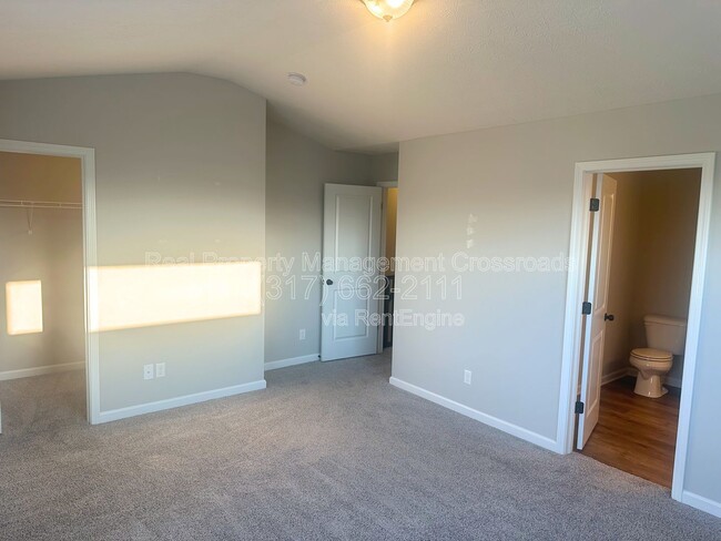 Building Photo - 2934 W New York St