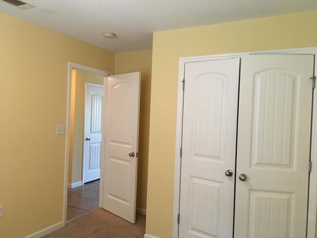 Building Photo - 5248 Fortress Cir