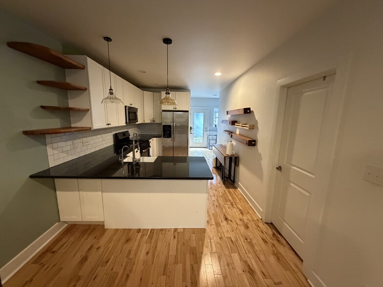 Building Photo - 3034 Baltz St