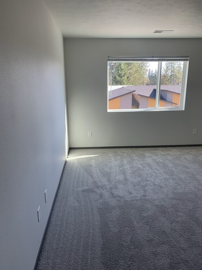 Building Photo - 2232 E Winger Rd