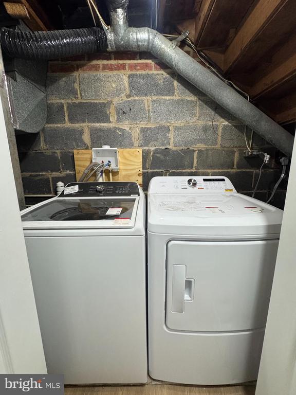 Building Photo - 5612 62nd Ave