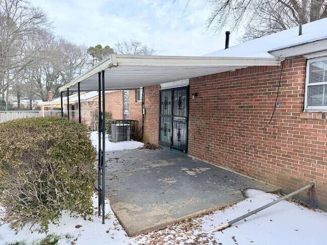 Building Photo - 3809 Marston Rd