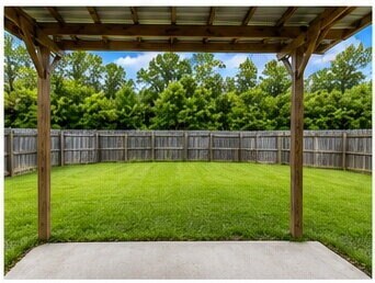 Building Photo - Adorable 3 bed, 2 bath w/ Attached Garage!