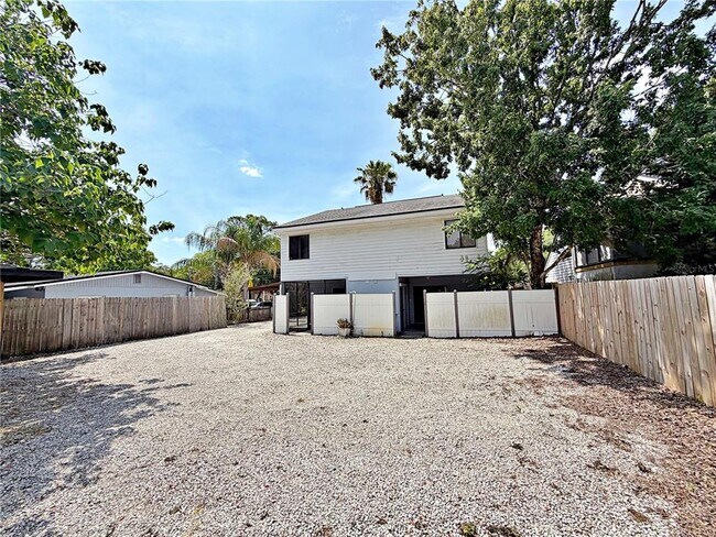 Building Photo - 5329 Blue Grass St