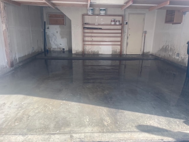 Two Car private Garage with Laundry Hook-ups - 10512 Sunland Blvd