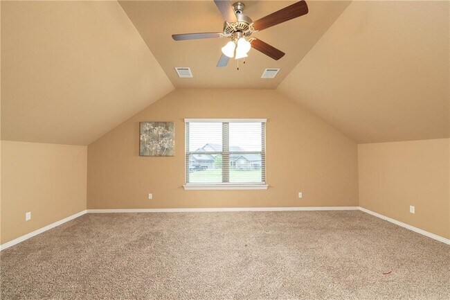Building Photo - 13427 Meadow Ridge