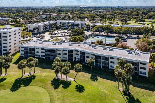 Building Photo - 2420 DC Country Club Boulevard
