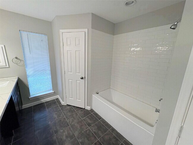 Building Photo - Beautiful 4-bedroom, 2.5-bath home in desirable Katy ISD!