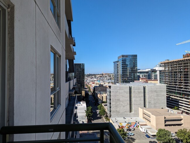 Building Photo - 1240 India St