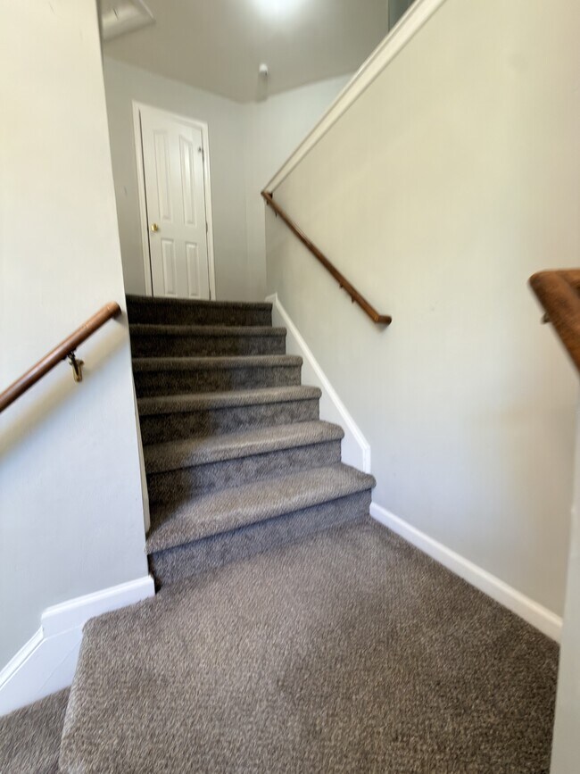 Building Photo - 3512 Chipada Ct