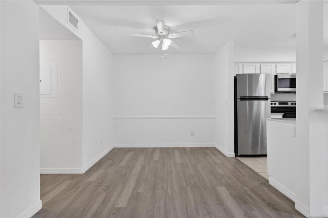 Building Photo - 2929 Antique Oaks Cir