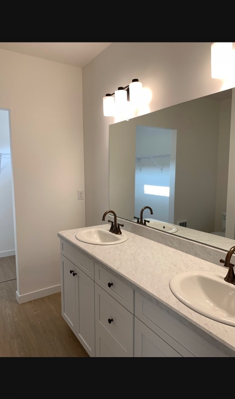 Building Photo - 16488 Bassett Rd