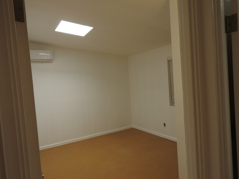 Bedroom 2 - 2901 W Milton Rd