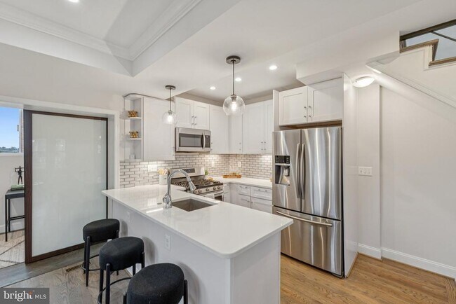 Building Photo - 5629 8th St NW