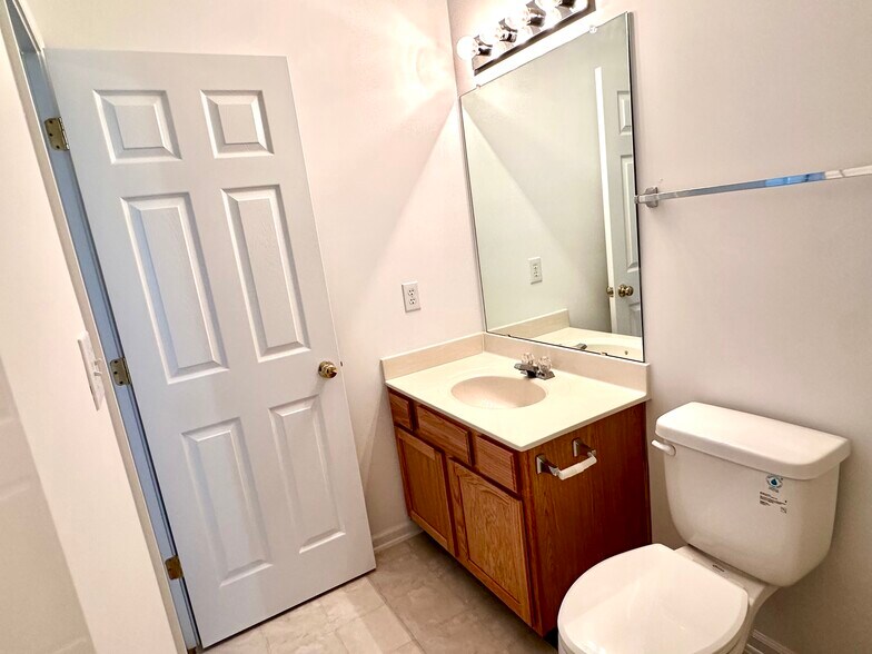 Building Photo - 3129 Summerfield Ridge Ln