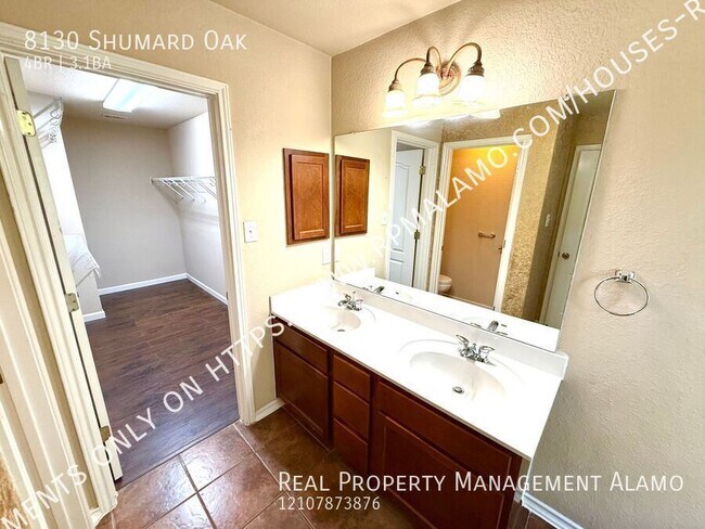 Building Photo - 8130 Shumard Oak Dr