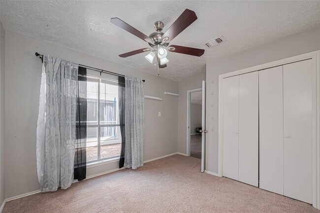 Building Photo - 9302 Bristlebrook Dr
