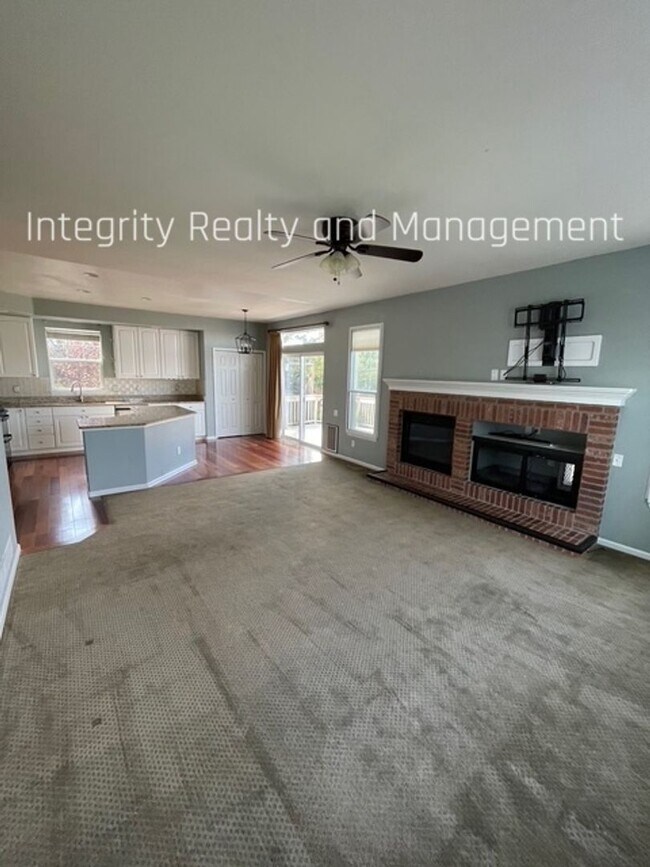 Building Photo - 8551 S Mallard Pl