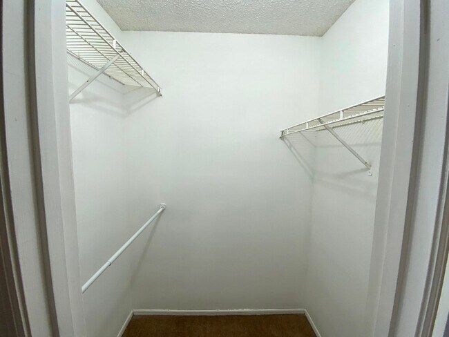 Building Photo - 4148 Pershing Pointe Pl