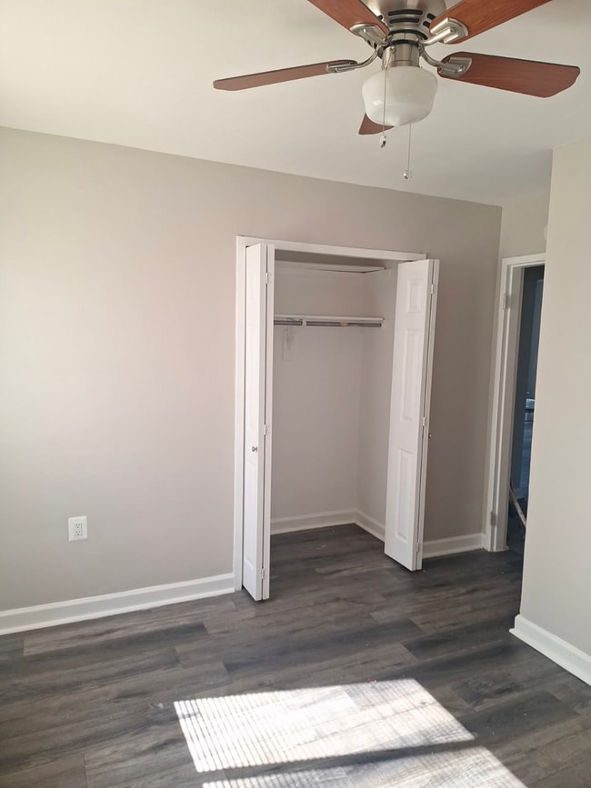Building Photo - Top-Floor 2-Bedroom Condo in Southwest DC ...