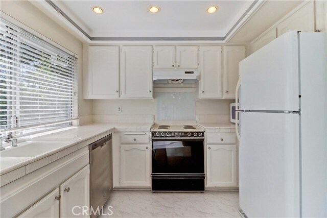 Building Photo - 3285 San Amadeo