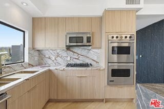 Building Photo - 121 Canon Dr