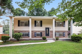 Building Photo - 4522 Doral Dr SW